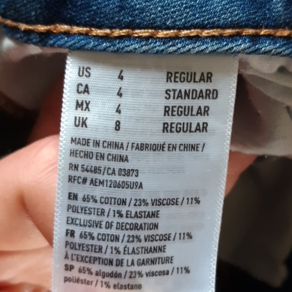 American eagle artist crop distressed jeans sz 4 - Picture 6 of 7